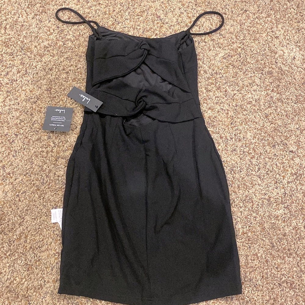 Brand new still has tags just arrived to late to wear.